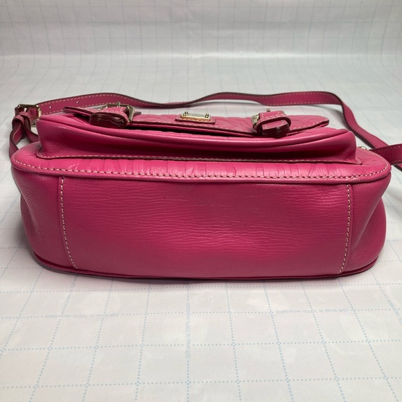 Dooney & Bourke Retro Embossed Pink Safari Crossbody Purse Shoulder Bag - Picture 2 of 16